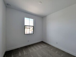10163 W Amelia Ave in Avondale, AZ - Building Photo - Building Photo