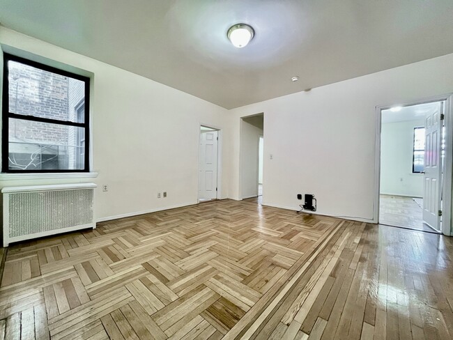 property at 536 Fort Washington Ave
