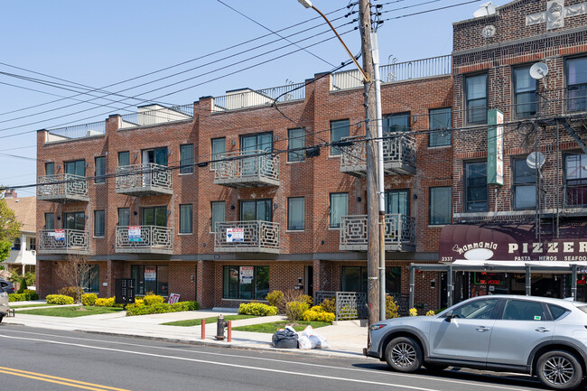 2335 Bath Ave in Brooklyn, NY - Foto de edificio - Building Photo