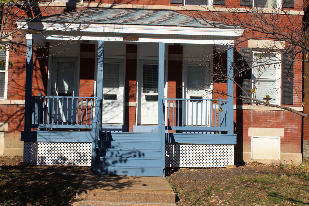 4261 Russell Blvd, Unit 4261A in St. Louis, MO - Building Photo