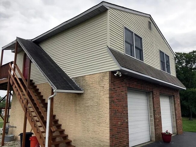 385 Magnolia Rd, Unit C