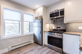 99-07 Ascan Ave in Queens, NY - Building Photo - Building Photo