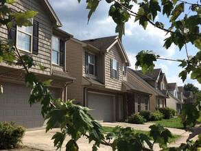 720 Statesman Way in Lexington, KY - Foto de edificio - Building Photo