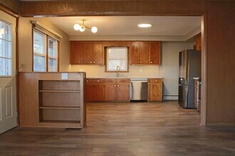 7036 Willow Ln in Brooklyn Center, MN - Building Photo - Building Photo