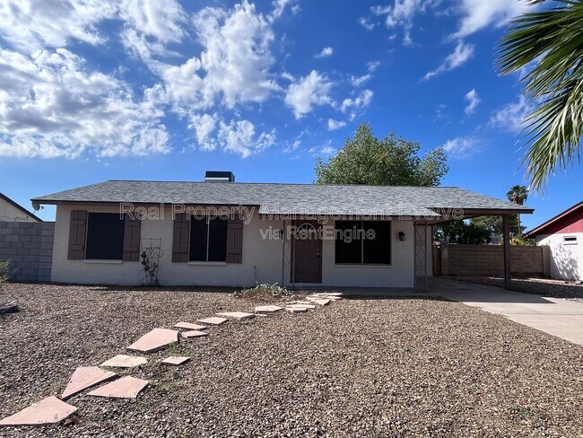 1535 W Rosemonte Dr in Phoenix, AZ - Building Photo - Building Photo