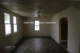 2707 Chase St-Unit -2707 CHASE in Anderson, IN - Building Photo - Building Photo