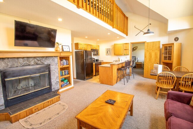 13 Fairway Dr in Woodstock, NH - Building Photo - Building Photo