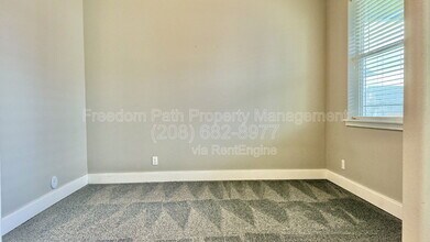 9477 N Prince William Lp in Hayden, ID - Building Photo - Building Photo