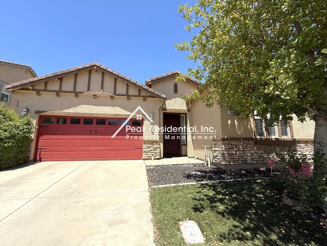 3484 Nouveau Way in Gold River, CA - Building Photo - Building Photo