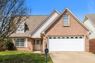 1110 Greenwich Dr in Hernando, MS - Building Photo