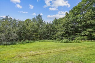 768 E Mountain Rd, Unit Highridge B12 in Killington, VT - Foto de edificio - Building Photo