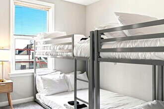 128 Bainbridge St in Philadelphia, PA - Foto de edificio - Building Photo