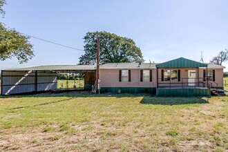 264 Big Salty Ln in Springtown, TX - Building Photo - Building Photo