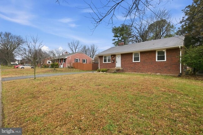 property at 3908 Braddock Rd