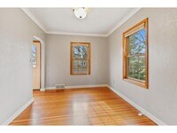 723 Laurel Ave photo'