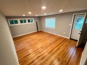 4107 E Chester Dr in Aston Township, PA - Building Photo - Building Photo