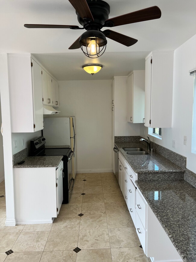 1417 14th St, Unit 4 in Santa Monica, CA - Foto de edificio - Building Photo