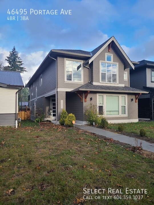 46495 Portage Ave in Chilliwack, BC - Building Photo