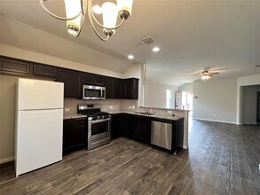 3412 Couch Dr in Pflugerville, TX - Building Photo - Building Photo