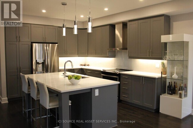 333 Lysander Pl in Ottawa, ON - Building Photo - Building Photo