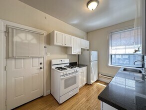 1318 Oak Ave in Evanston, IL - Building Photo - Building Photo