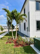 1280 N Flagler Ave in Homestead, FL - Building Photo - Building Photo