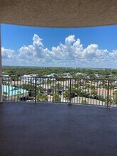 711 S Atlantic Ave in New Smyrna Beach, FL - Building Photo - Building Photo