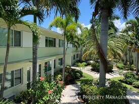 Studio Bed/1 Bath - Unit 604 in St. Petersburg, FL - Building Photo