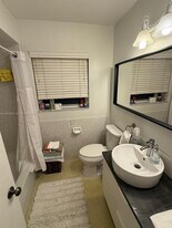 700 Layne Blvd in Hallandale Beach, FL - Building Photo