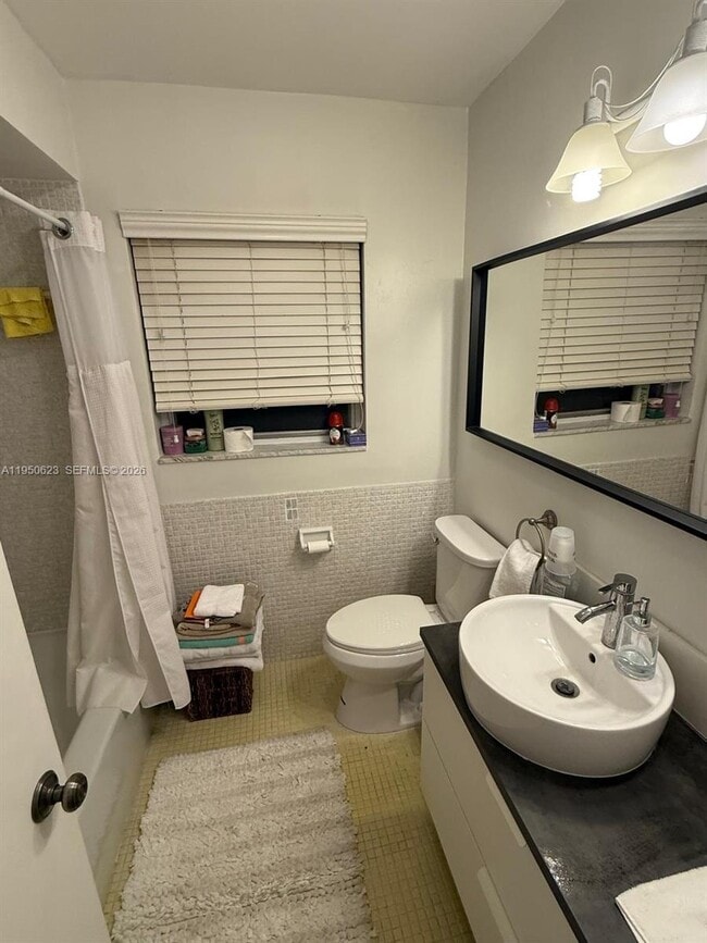 property at 700 Layne Blvd