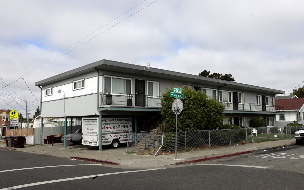 3141 38th Ave in Oakland, CA - Foto de edificio