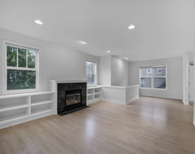 2377 NW Burkhart Dr in Portland, OR - Building Photo - Building Photo