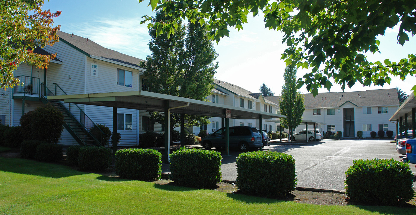 Turning Leaf Apartments in Salem, OR - Building Photo