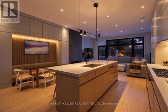 43 Summerhill Ave in Toronto, ON - Building Photo - Building Photo