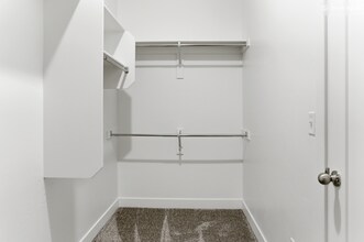 193 300 E in Vineyard, UT - Building Photo - Building Photo