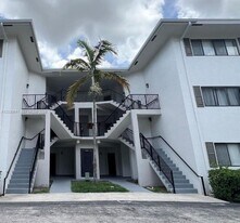 2550 SW 18th Terrace in Fort Lauderdale, FL - Building Photo
