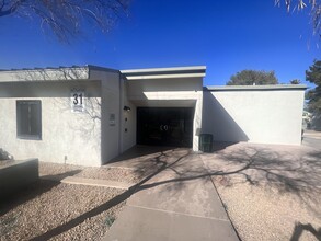 Foothills Village in Phoenix, AZ - Building Photo - Building Photo