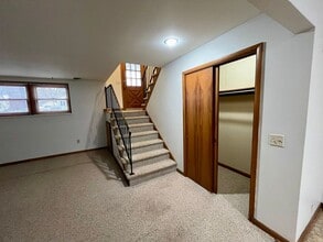 811-813 Adler Rd in Marshfield, WI - Building Photo - Building Photo
