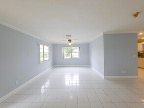 1204 Sunset Rd in West Palm Beach, FL - Building Photo - Building Photo