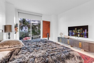 218 SE 14th St in Miami, FL - Building Photo - Building Photo