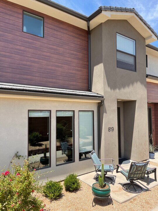 819 S Black Alder Dr in Saint George, UT - Building Photo