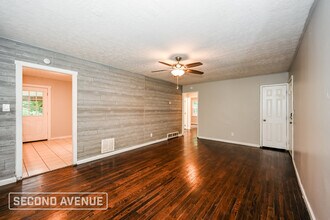 6535 Coffey St in Cincinnati, OH - Foto de edificio - Building Photo