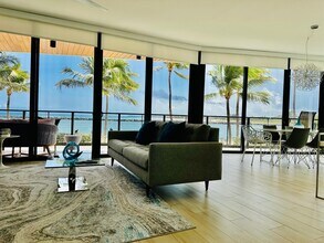106 Inlet Way in Palm Beach Shores, FL - Building Photo - Building Photo