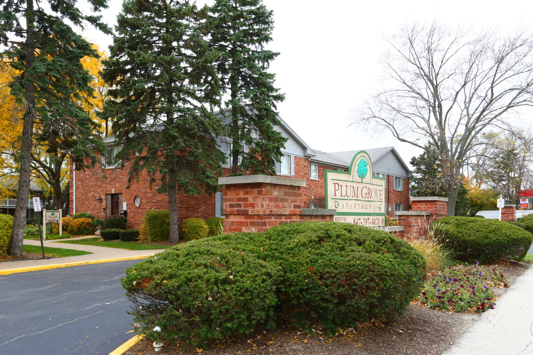 Plum Grove in Rolling Meadows, IL - Foto de edificio