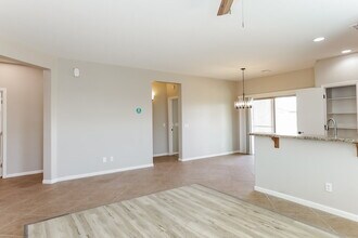 1868 W Wrangler Way in San Tan Valley, AZ - Foto de edificio - Building Photo