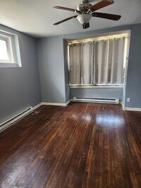 822 Brooks Ln photo'