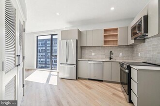 3748 Lancaster Ave in Philadelphia, PA - Building Photo - Building Photo