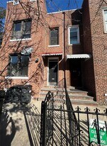 43-13 25th Ave in Queens, NY - Building Photo