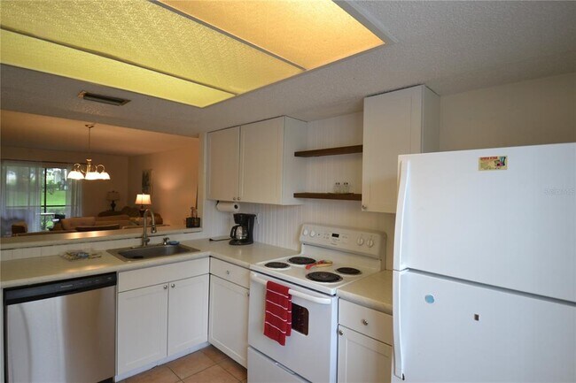 123 Cypress Ct in Oldsmar, FL - Building Photo - Building Photo