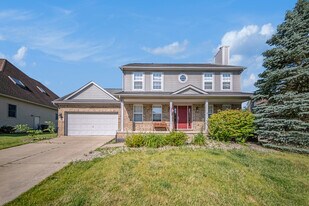 403 Pembroke Dr in Saline, MI - Building Photo